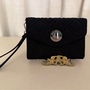 Vera Bradley Black Quilted Turnlock Smartphone Wristlet - EUC!